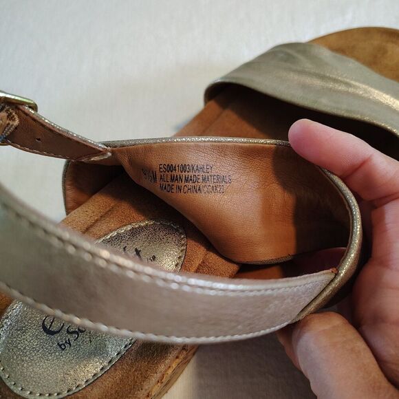 Euro Soft Sofft Sandals Womens 9.5 Kahley Wedge Cork Slingback Gold Faux Leather - Picture 9 of 11
